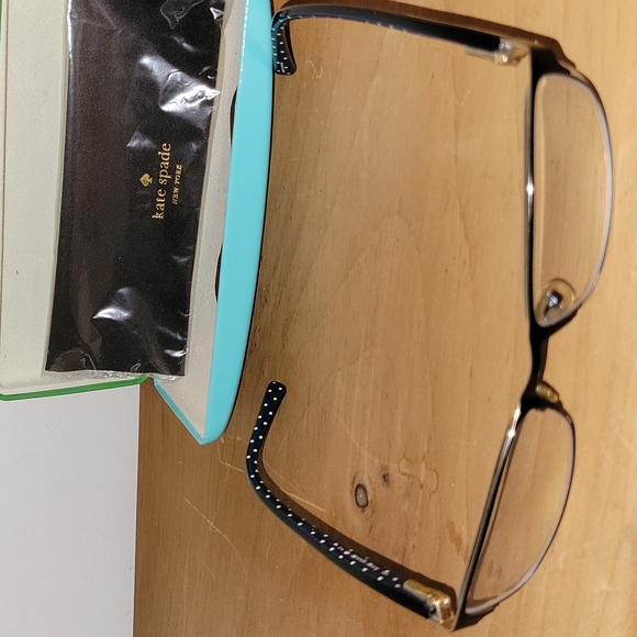 Kate Spade  "Ambrolette" style prescription glasses with case and cleaning cloth - Picture 2 of 6